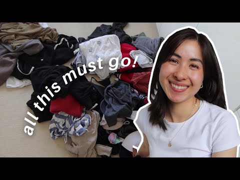 DECLUTTERING MY STUFF, CLOSET DECLUTTER, KON MARI DECLUTTER, BOOKS DECLUTTER