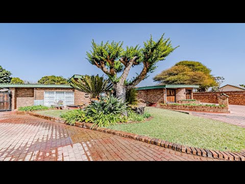 7 bedroom house for sale in Dorandia | Pam Golding Properties