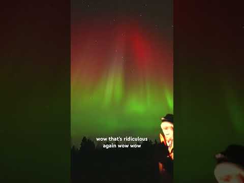 Crazy RED aurora in Norway the other night 🤯🤯