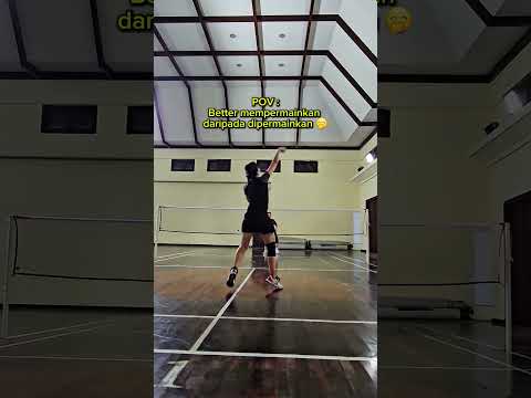 Playing Badminton #badmintonlovers #badminton #badmintonindonesia #badmintontraining #badmintonvideo