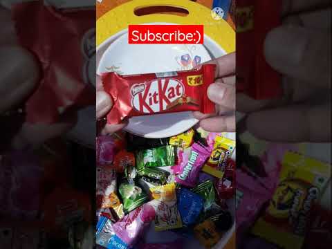 KITKAT || LOT'S OF CHOCOLATES #Shorts #Viral