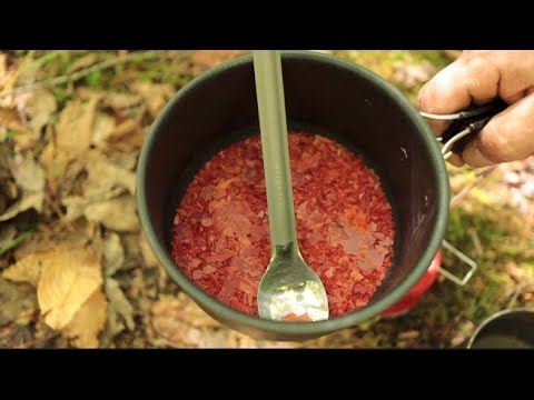 DEHYDRATED Campbell's TOMATO SOUP / Lunch by a brook