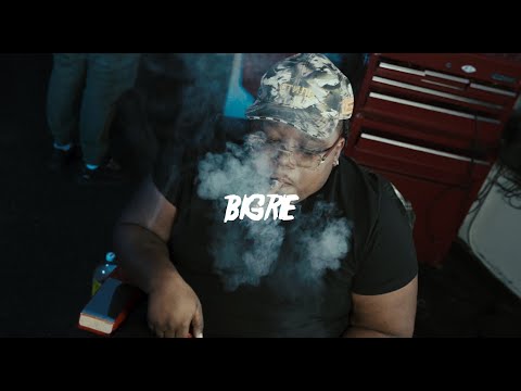 Big Rie “Love Or Hate” (Official Music Video) @BigRieGroovin