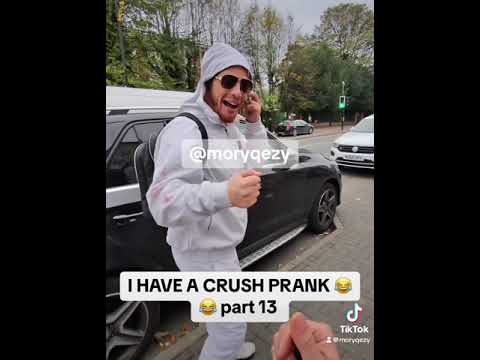 I HAVE A CRUSH PRANK IN PUBLIC #crush #funny #funyprank #mrcrush