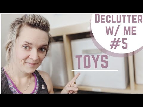 CLEAN WITH ME 2021 | TOY DECLUTTER | BECOMING A SIMPLE + MINIMAL MOM