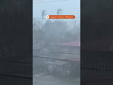 Super Typhoon Usagi makes landfall in Philippines