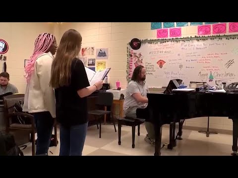 Wetumpka High School music teacher hits the right note