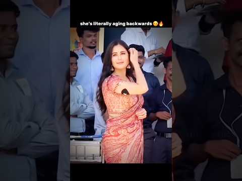 Katrina Kaif's saree look for #navratri 😍 #katrinakaif #trending #ytshorts #navratri2024 #bollywood