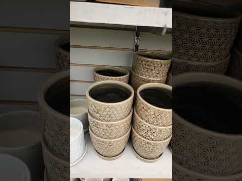 Ceramic pots