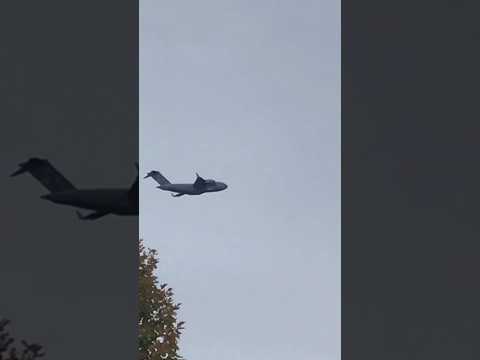 Hungarian airforce C17 taking off from Winnipeg #aviation #airplane #shorts #plane #boeing #c17 #sub