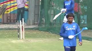 Virat Kohli practice with sidearm