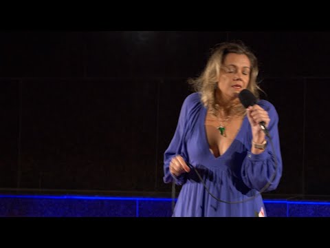 A Mulher e o Mercado de Energia | Heloisa Borges | TEDxRioWomen