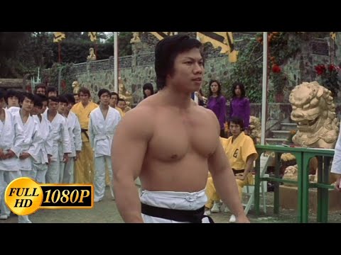 Bolo Yeung against three fighters / Enter The Dragon (1973)