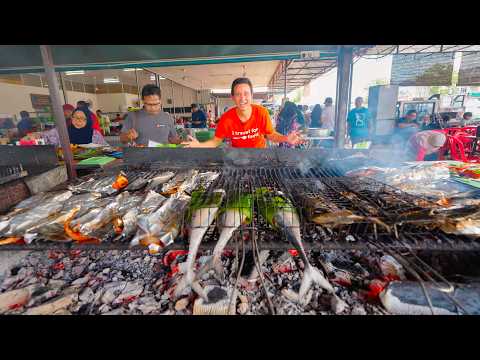 Street Food in Malaysia!! 🇲🇾 EXTREME FISH BBQ + Curry Noodles in Penang Mainland!!