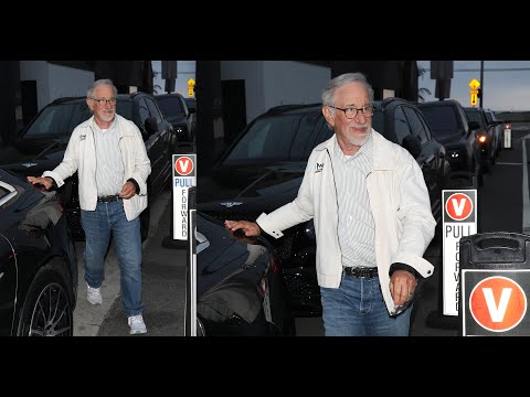 Legendary Filmmaker Steven Spielberg grabs dinner at Giorgio Baldi!