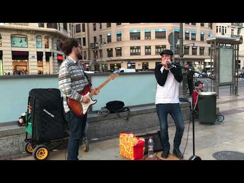 Blues Improvisation on the Street - Harmonica & Guitar - Borja Catanesi