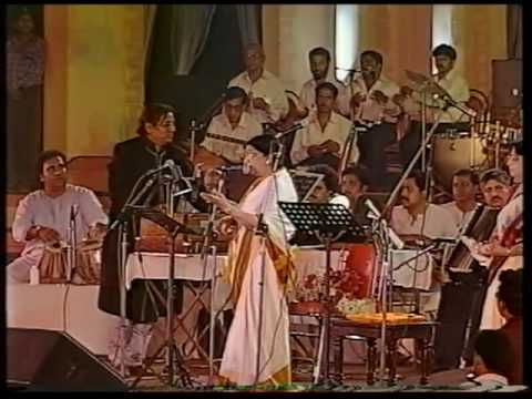 Lata Mangeshkar - Aye Mere Watan Ke Logo (Live Performance)