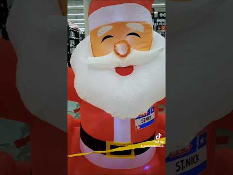 LOOK! HEB Christmas Inflatable Santa and Rudolph #Texas #heb #inflatable