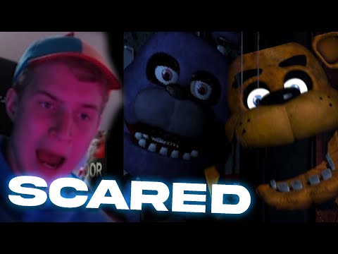 Yung Spinach plays Five Nights at Freddy's (scary)