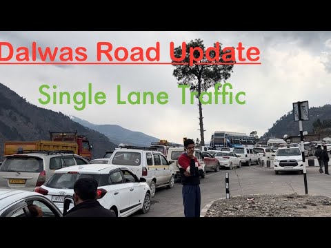 DALWAS SINGLE LANE TRAFFIC UPDATE | JAMMU SRINAGAR HIGHWAY | NH44 | RAMBAN ROAD | HUGE TRAFFIC JAM