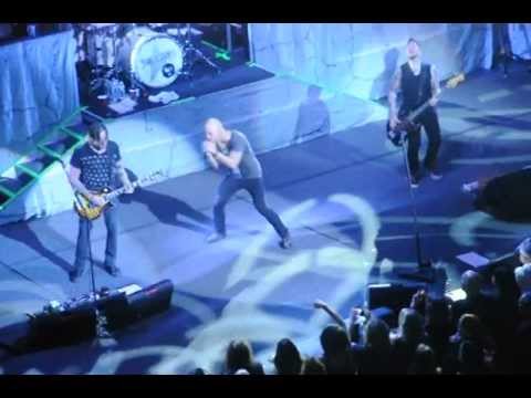 Sneak Peak at Daughtry in Syracuse, NY...BREAK THE SPELL