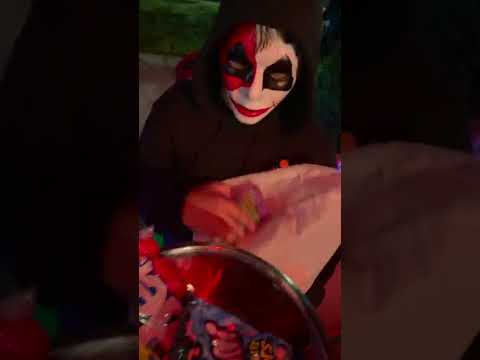 Kids Getting HUGE Halloween Candy