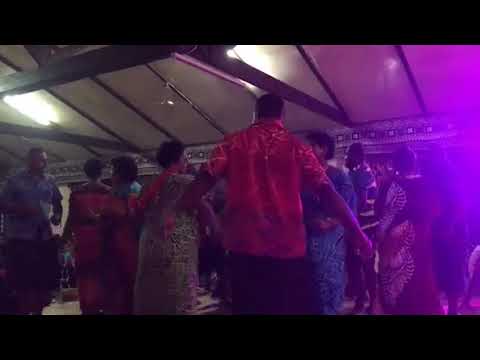 Paradise Rootz ,Cakau Ni Mana Uluinaviriviri & Nasio Domoni - Live Performance [Sigidrigi Navua)