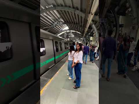 Delhi Metro. #viralvideo #travel #metro #delhi #citytour