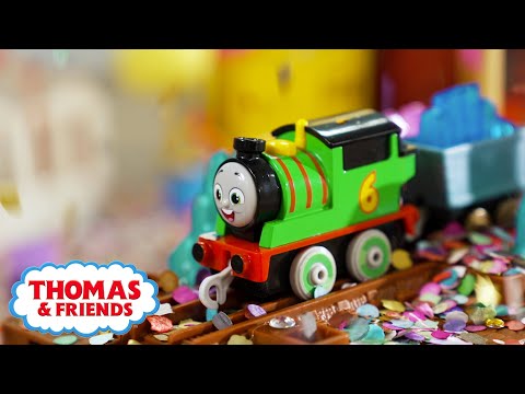 The Sodor Parade! | Thomas & Friends Shorts | Kids Cartoon