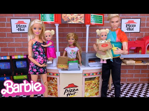 Barbie & Ken Doll Family Night Routine and Pizza Hut