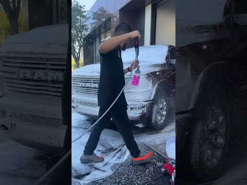 Satisfying Truck Wash! #shorts #youtubeshortsvideo #howto #detailing #carwash #truck #cleaning