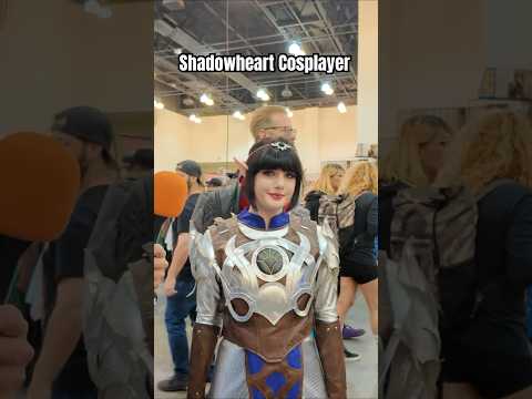 Interviewing Shadowheart cosplayer from Baldur’s Gate 3 #shadowheart #baldursgate3 #cosplay