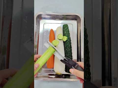 Genius 2-in-1 Cutting Board Scissors  #kitchengadgets