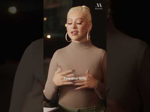 60 seconds of angelic notes from #christinaaguilera #vocals #singing