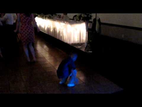 Gus Tearing up the dance floor