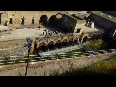 Wandering through Herculaneum