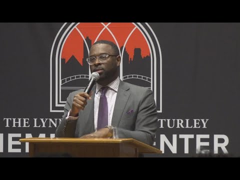 Memphis Mayor Young engages Rhodes College community on crime, safety and more during town hall