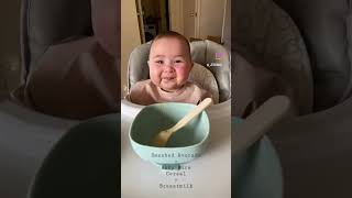 5 Months Old Baby Eating Solids #blwrecipes #eatingSolids #Shorts #tiktok #SmilingBaby #HappyBaby