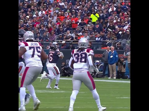 Austin Hooper catches for a 28-yard Gain vs. Chicago Bears