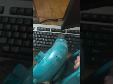 how to clean keyboard blower