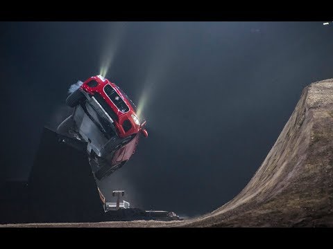 New Jaguar E PACE ¦ GUINNESS WORLD RECORDS™ Barrel Roll