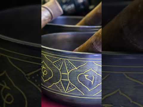 POWERFUL FREQUENCY TO PROTECT FROM BLACK MAGIC, CURSES, HEXES, NEGATIVE ENERGY #shorts #singingbowl