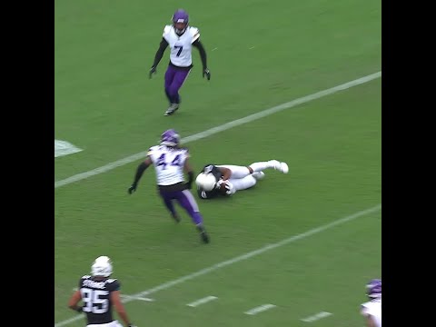 Gabriel Davis catches for a 19-yard Gain vs. Minnesota Vikings