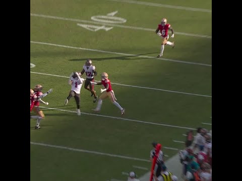 Rachaad White catches for an 8-yard Gain vs. San Francisco 49ers