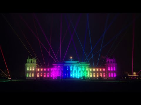 Ayrton Illuminates Blenheim Palace with a Spectacular Christmas Display