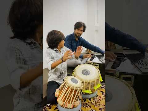 કયુ ગીત છે … ??? કોમેંટ કરો ❤️😍🙌🏻 #explore #music #tablalover #indianmusic #viral #tabla #song