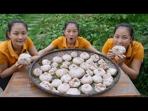 MINCED MEAT MOMOS | Steamed Momos Recipe Cooking in Traditional | Kids Special Snacks