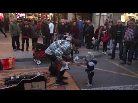 Kid Steals the Attention of Street Performer - Borja Catanesi